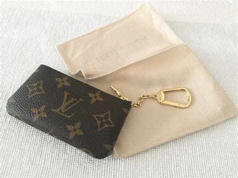 louis vuitton key cles|louis vuitton key pouch wallet.